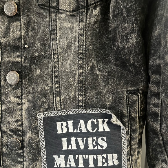 Aeropostal Embroidered Denim Jacket size M - Picture 13 of 14